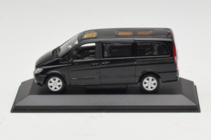 Mercedes Viano W639 Atlantis Blue Minichamps 1:43 B67871200 Fém
