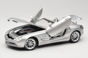 Mercedes Vision SLR Roadster Ezüst Maisto 1:18 B66962107 Fém – 2. kép a 8-ből