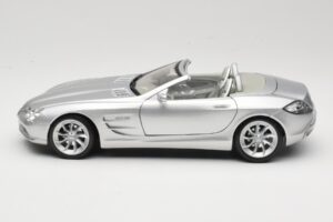 Mercedes Vision SLR Roadster Ezüst Maisto 1:18 B66962107 Fém – 4. kép a 8-ből