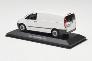 Mercedes Vito Arctic Fehér Minichamps 1:43 B66960524 Fém – 3. kép a 4-ből