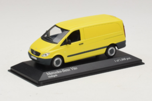 Mercedes Vito Kastenwagen Sárga Minichamps 1:43 400032260 Fém – 2. kép a 4-ből