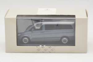Mercedes Vito W638 Lugano Grey Minichamps 1:43 B67871201 Fém – 4. kép a 4-ből