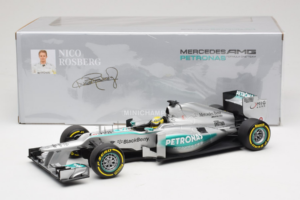Mercedes W04 #9 N. Rosberg Mercedes AMG Petronas Showcar 2013 Minichamps 1:18 110130079 Fém – 7. kép a 7-ből