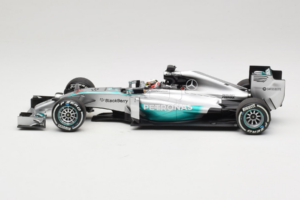 Mercedes W05 #44 L. Hamilton Mercedes AMG Petronas Chinese Grand Prix Winner 2014 Minichamps 1:18 110140244 Fém – 3. kép a 7-ből