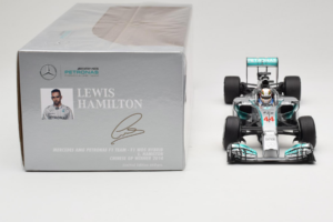 Mercedes W05 #44 L. Hamilton Mercedes AMG Petronas Chinese Grand Prix Winner 2014 Minichamps 1:18 110140244 Fém – 6. kép a 7-ből