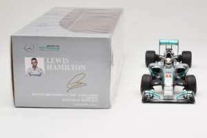 Mercedes W05 #44 L. Hamilton Mercedes AMG Petronas Malaysian Grand Prix Winner 2014 Minichamps 1:18 110140144 Fém – 6. kép a 7-ből
