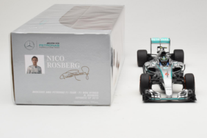 Mercedes W06 #6 N. Rosberg Mercedes AMG Petronas Japanese Grand Prix 2015 Minichamps 1:18 110150206 Fém – 6. kép a 7-ből