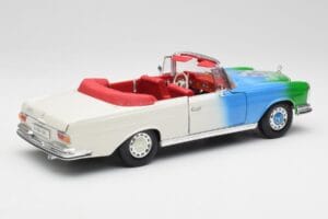 Mercedes 280SE W108 Tricolor Maisto 1:18 56014 Fém – 3. kép a 8-ből