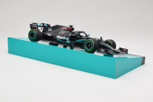 Mercedes W11 #44 L. Hamilton Mercedes AMG Petronas Turkish Grand Prix Winner World Champion 2020 Minichamps 1:18 113201444 Gy – 4. kép a 7-ből