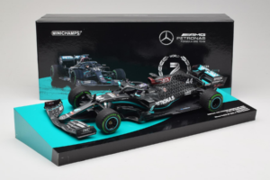 Mercedes W11 #44 L. Hamilton Mercedes AMG Petronas Turkish Grand Prix Winner World Champion 2020 Minichamps 1:18 113201444 Gy – 7. kép a 7-ből
