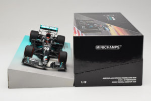 Mercedes W11 #63 G. Russell Mercedes AMG Petronas Sakhir Grand Prix 2020 Minichamps 1:18 113201663 Gyanta – 6. kép a 7-ből