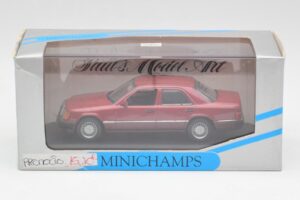 Mercedes 300D W124 Piros Minichamps 1:43 3209 Fém – 4. kép a 4-ből