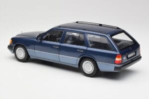 Mercedes 300D W124 T-Modell Nautical Kék Norev 1:18 183962 Fém – 7. kép a 8-ből