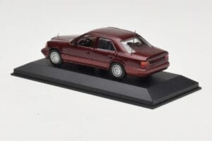 Mercedes W124 Dark Red Metallic Minichamps 1:43 MB002 Fém – 3. kép a 4-ből