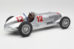 Mercedes W125 #12 R. Caracciola Grand Prix 1937 CMC 1:18 M-052 Fém – 2. kép a 6-ből