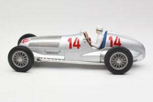 Mercedes W125 #14 Daimler-Benz AG M. von Brauchitsch 2nd Place German GP 1937 Minichamps 1:18 155373114 Fém – 3. kép a 6-ből