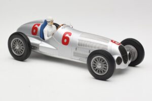 Mercedes W125 #6 Daimler-Benz AG R. Caracciola 2nd Place Eifel Race Nurburgring 1937 Minichamps 1:18 155373106 Fém – 4. kép a 6-ből
