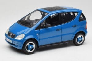 Mercedes A-Class W168 Azure Kék Maisto 1:18 50311 Fém