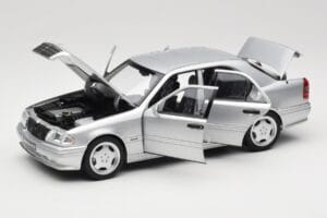 Mercedes C36 AMG W202 Silver Metallic Norev 1:18 183380 Fém – 2. kép a 8-ből