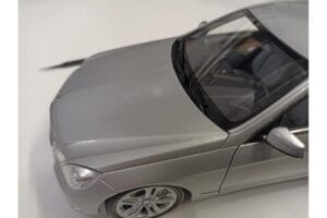 Mercedes E-osztály W212 Avantgarde Iridium Ezüst Festés 1. kiadás Minichamps 1:18 B66960212-D1 Fém – 8. kép a 11-ből