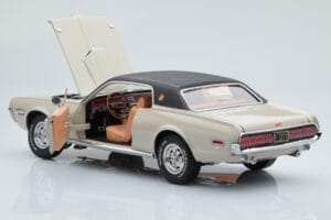 Mercury Cougar XR7-G Fawn Sun Star 1:18 1572 Fém – 5. kép a 8-ből