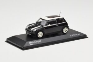 MINI Cooper R50 Fekete Minichamps 1:43 431138101 Fém – 3. kép a 5-ből