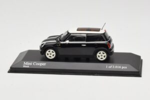 MINI Cooper R50 Fekete Minichamps 1:43 431138101 Fém