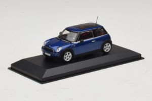 Mini Cooper Kabrió Kék Minichamps 1:43 80420309092-R1 Fém – 2. kép a 5-ből