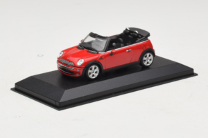 Mini Cooper R52 Kabrió Piros Minichamps 1:43 431138230 Fém – 2. kép a 4-ből