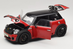 Mini Cooper John Cooper Works R56 Piros & Fekete Kyosho 1:18 80430419909 Fém – 2. kép a 8-ből