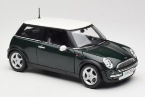 Mini Cooper Mk7 Zöld Maisto 1:18 7271336 Fém – 6. kép a 8-ből