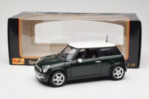 Mini Cooper Mk7 Zöld Maisto 1:18 7271336 Fém – 8. kép a 8-ből