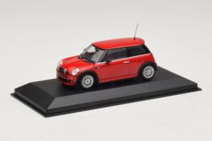Mini Cooper One R50 Aero Piros Minichamps 1:43 431138272 Fém – 3. kép a 4-ből