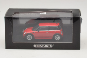 Mini Cooper One R50 Aero Piros Minichamps 1:43 431138272 Fém – 4. kép a 4-ből