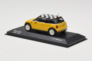 MINI One R50 Sárga Minichamps 1:43 431138104 Fém – 3. kép a 5-ből