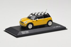 MINI One R50 Sárga Minichamps 1:43 431138104 Fém – 4. kép a 5-ből
