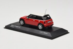 MINI Cooper S R53 Piros Minichamps 1:43 431138200 Fém – 3. kép a 5-ből