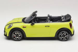 Mini JCW Cabrio F57 Zesty Yellow C5H Otto 1:18 OT1303 Gyanta – 3. kép a 6-ből