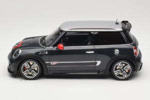 Mini John Cooper Works GP2 R56 Thunder Grey Otto 1:18 OT497 Gyanta – 3. kép a 6-ből