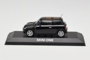 Mini One R50 Fekete Fekete Tetővel Minichamps 1:43 MINI005 Fém
