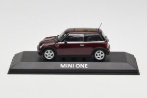 Mini One R50 Sötétvörös Fekete Tetővel Minichamps 1:43 MINI008 Fém