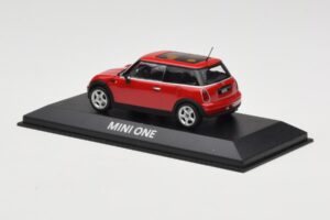 Mini One R50 Piros Piros Tetővel Minichamps 1:43 MINI001 Fém – 3. kép a 5-ből