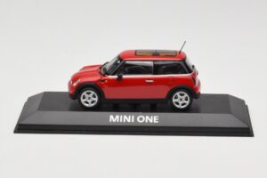 Mini One R50 Piros Piros Tetővel Minichamps 1:43 MINI001 Fém