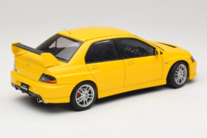 Mitsubishi Lancer Evolution IX GSR Sárga AUTOart 1:18 77192 Fém – 3. kép a 8-ből