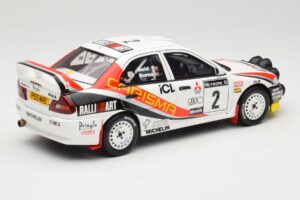 Mitsubishi Carisma GT Group N2 R. Burns / R. Reid RAC Rally 1997 Fehér Otto 1:18 OT1192 Gyanta – 2. kép a 6-ből