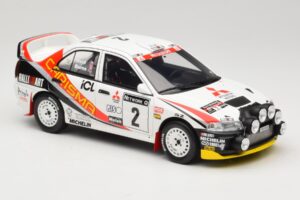 Mitsubishi Carisma GT Group N2 R. Burns / R. Reid RAC Rally 1997 Fehér Otto 1:18 OT1192 Gyanta – 4. kép a 6-ből