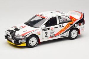 Mitsubishi Carisma GT Group N2 R. Burns / R. Reid RAC Rally 1997 Fehér Otto 1:18 OT1192 Gyanta