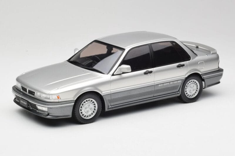 Mitsubishi Galant VR-4 Ezüst IXO 1:18 18CMC191 Fém