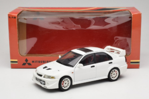 Mitsubishi Lancer Evo VI Tommi Makinen Edition Fehér AUTOart 1:18 77157 Fém – 8. kép a 8-ből