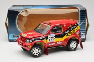 Mitsubishi Pajero Rallye Raid #205 Paris-Dakar Rally 2001 Solido 1:18 9022 Fém – 8. kép a 8-ből